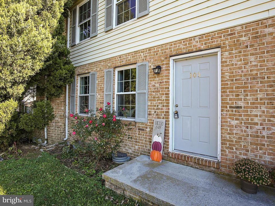 1st image of 305 Buckingham Dr