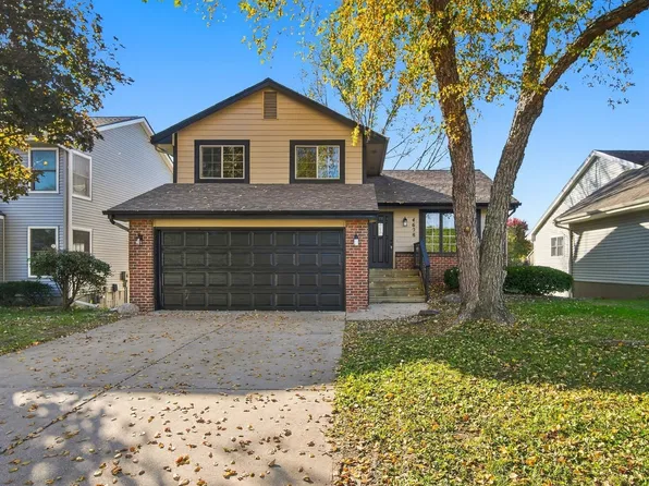 4628 Westwood Dr, West Des Moines, IA 50265