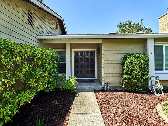 3rd image of 6525 Leyland Park Dr