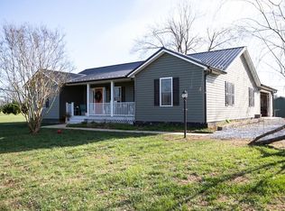 962 School Rd, Farmville, VA 23901