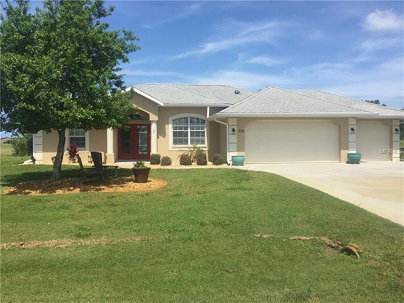 1st image of 924 Rotonda Cir