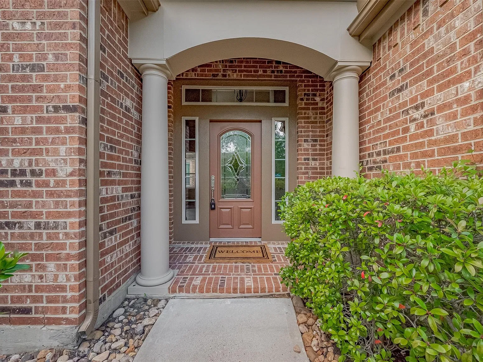3 bed, 3.0 bath, 3028 sqft, $3,900 — Photo 4