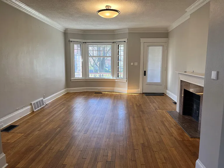 2626 Hampshire Rd — Photo 18