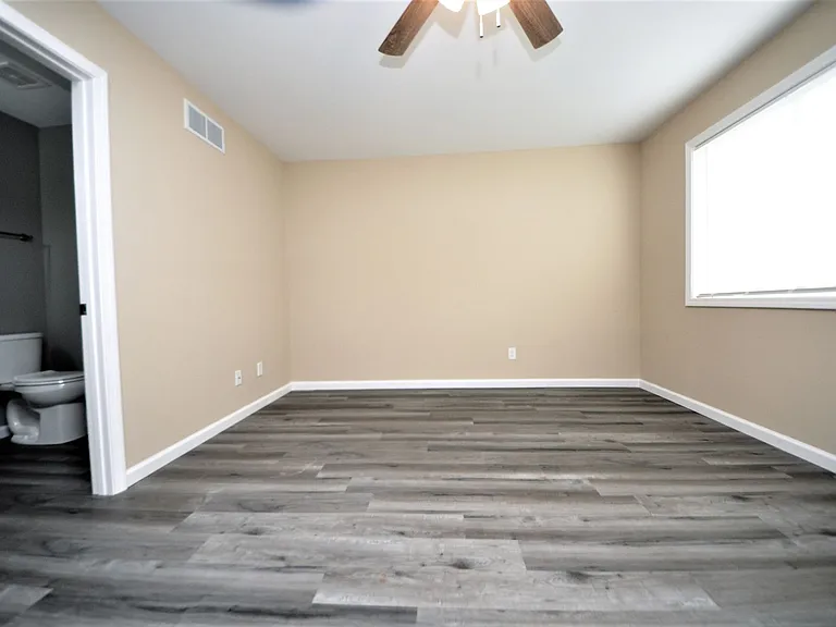 Bennington Place — Photo 22