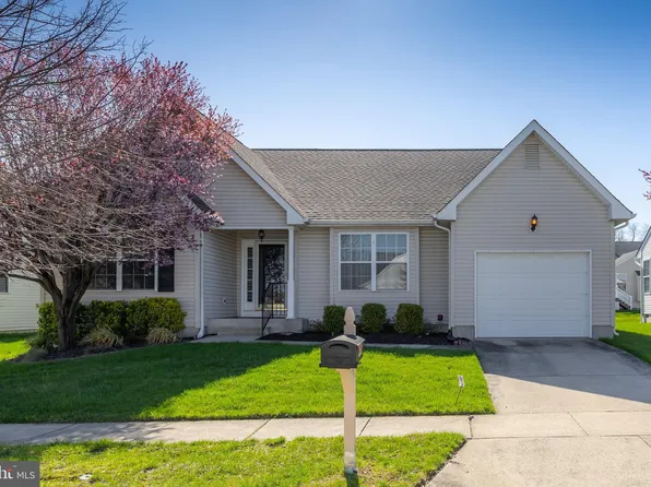 606 Monarda Trl, Mullica Hill, NJ 08062