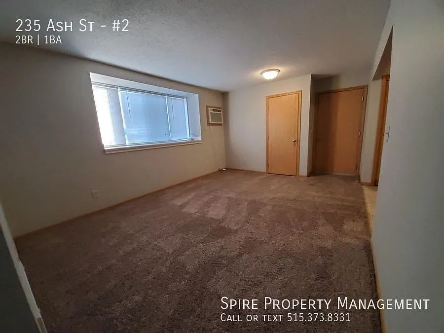 Building Photo - 235 Ash St #2