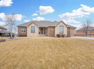 2112 N Clearstone St, Goddard, KS 67052