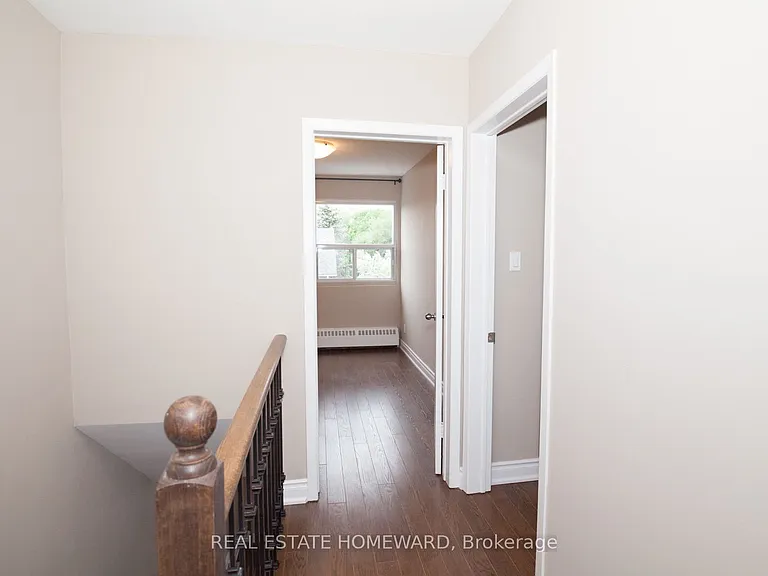 920 Pape Ave #B — Photo 10