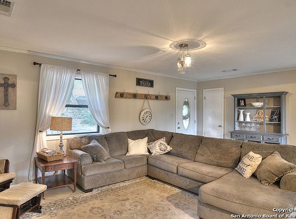 5th image of 137 Heimer Ln