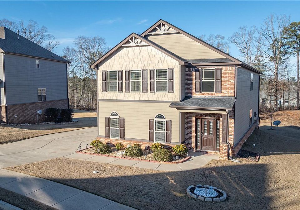 1st image of 40 Quiet Water Ct