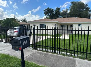 135 NW 198th St, Miami Gardens, FL 33169