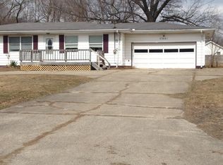 23641 Linden Dr, Elkhart, IN 46516