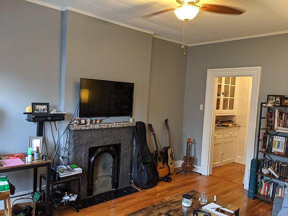 3rd image of 171 Grand St #3