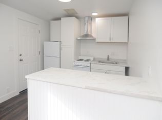 243 S 300 E UNIT B, Centerville, UT 84014