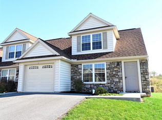 1 Arrowhead Dr, Elizabethtown, PA 17022