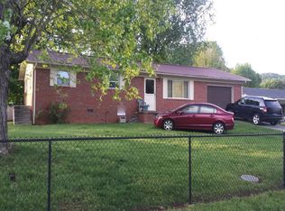 207 Livesay Cir, Rogersville, TN 37857