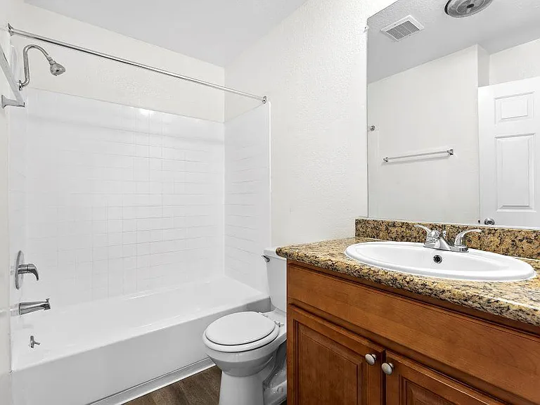 Brody Terrace Apartments — Photo 61