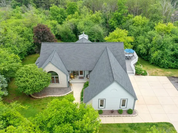 W192S6544 Hillendale DRIVE, Muskego, WI 53150