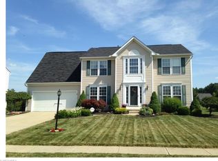 38014 Stoney Lake Dr, North Ridgeville, OH 44039