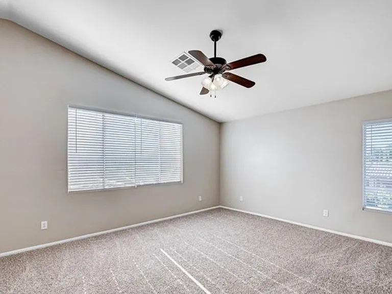 1013 Brinkman St — Photo 16