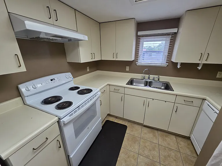 317 Hayden Rd #6 — Photo 10