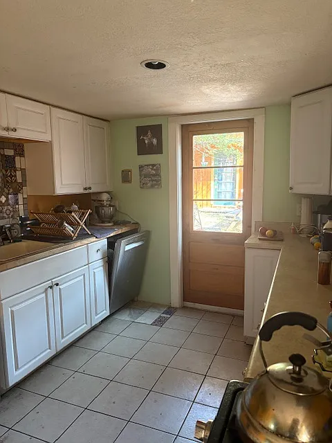 1 bed, 700 sqft, $1,400 — Photo 2