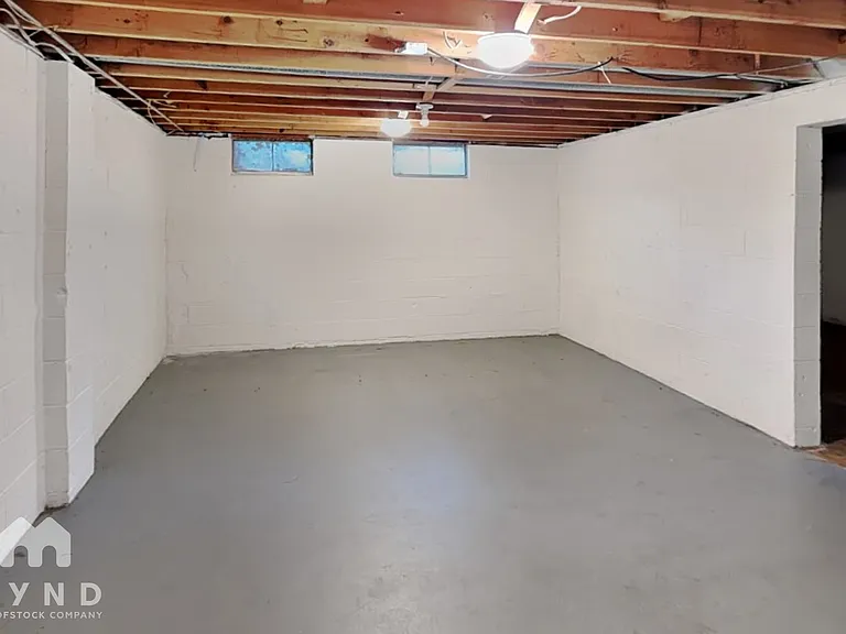 5621 Oakmont Dr — Photo 10