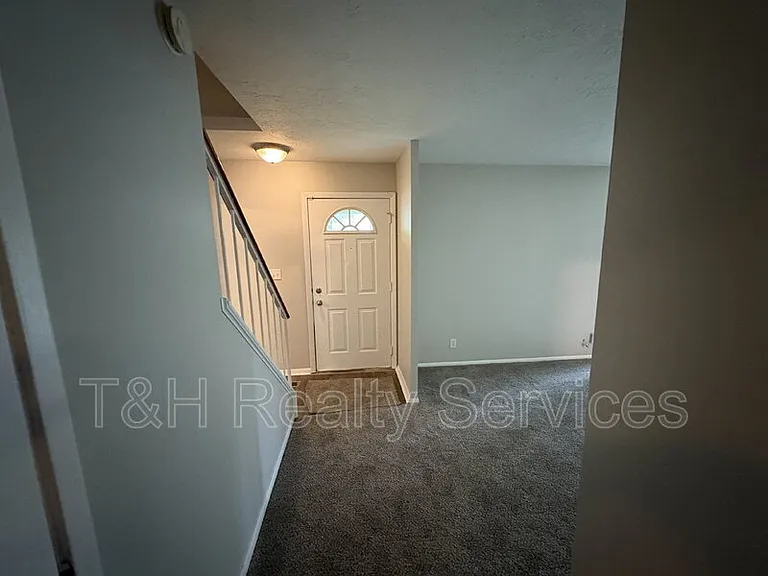 3644 Celtic Dr — Photo 3