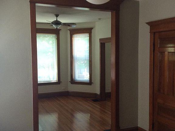 5th image of 2517 N Mozart St Floor 2