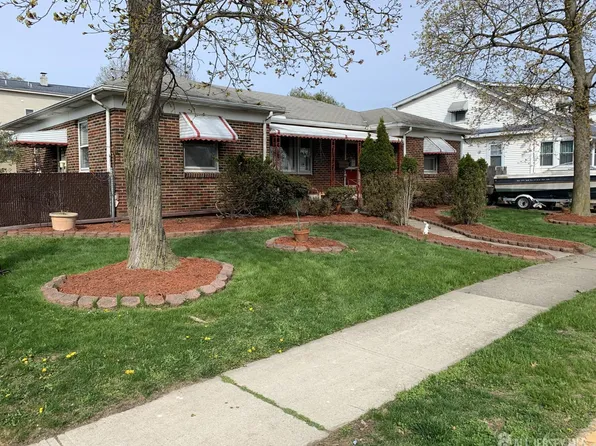 29 Claire Ave, Woodbridge, NJ 07095