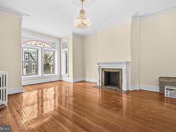 3rd image of 1920 11th St NW