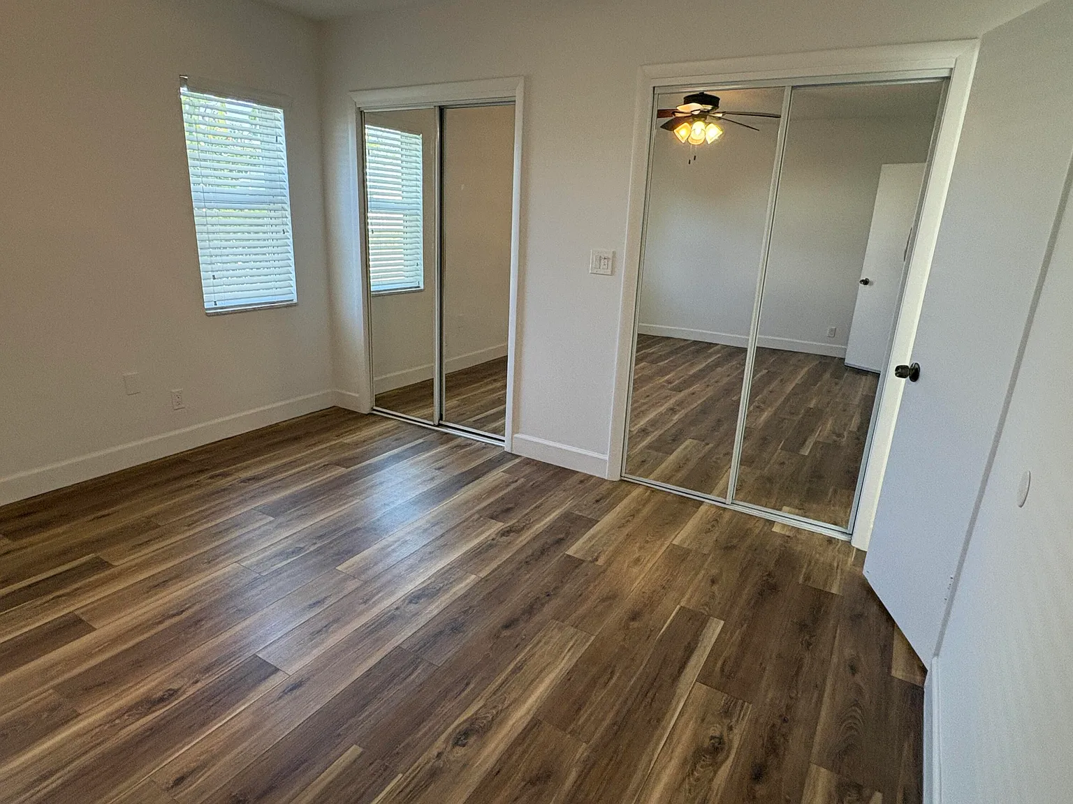 3 bed, 2.0 bath, 1131 sqft, $2,965 — Photo 3