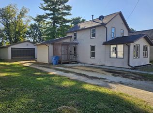 204 S Butler St, Nelson, IL 61021