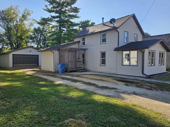 204 S Butler St, Nelson, IL 61021