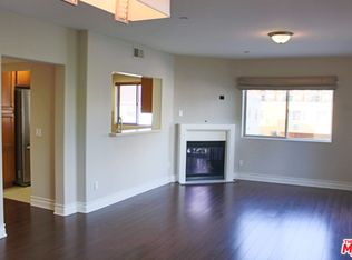 936 N Hudson Ave #202, Los Angeles, CA 90038