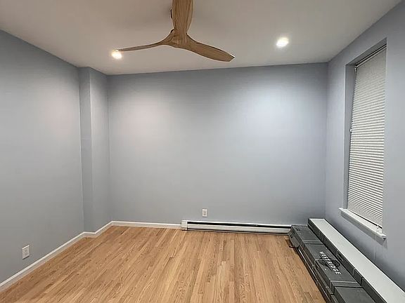 3rd image of 320 W 84th St APT 1F