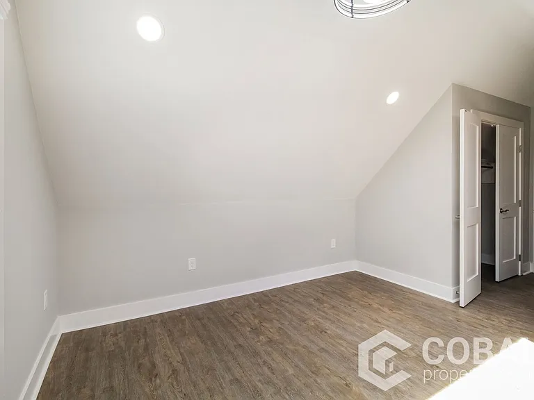 631 Seminole Ave NE #B — Photo 9