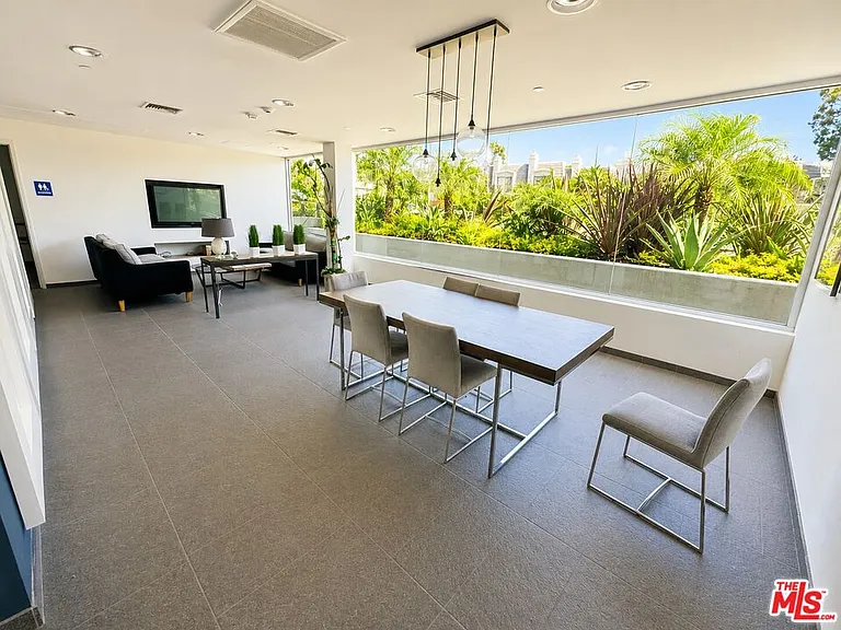7857 W Manchester Ave #Penthouse 6 — Photo 33