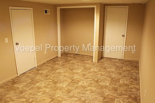5th image of 10604 Wallace Ave