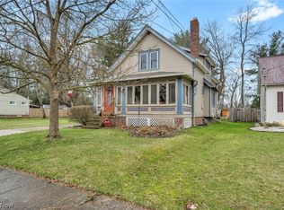 5170 Dewey Rd, North Olmsted, OH 44070