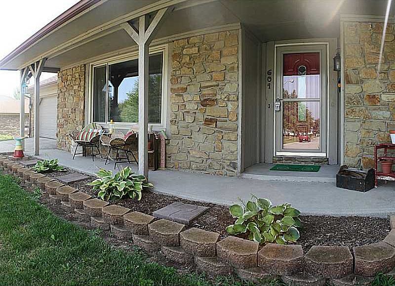 1st image of 601 La Reforma Dr