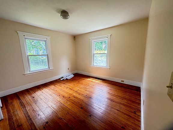 5th image of 29 Winchester Ave #1