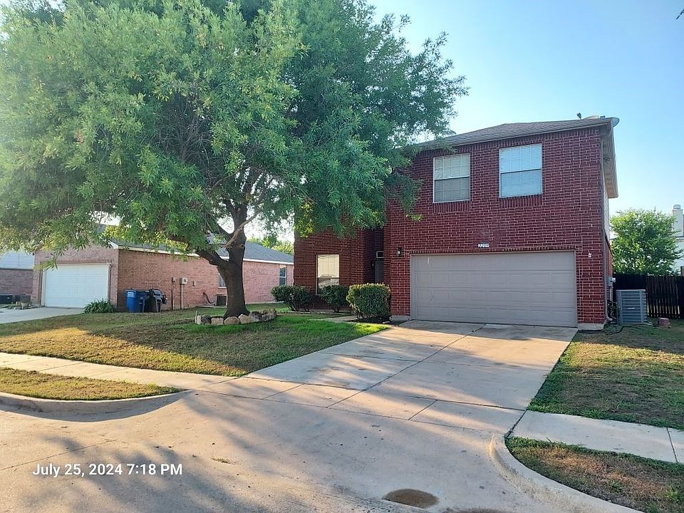 1st image of 2209 Sumac Dr