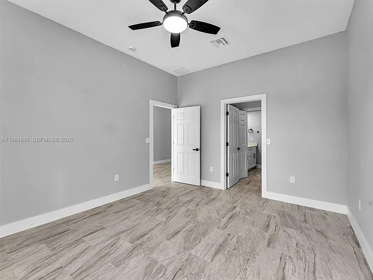 803 N 20th St — Photo 37
