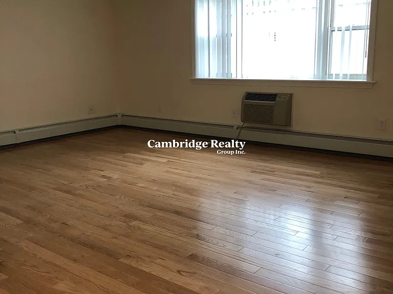 16 Westford St #8T — Photo 11