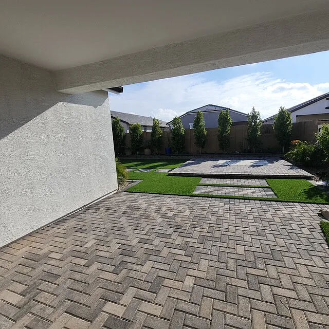 Building Photo - 40145 W Hillman Dr