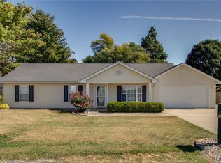 1207 Beaty Mound Rd, Jerseyville, IL 62052
