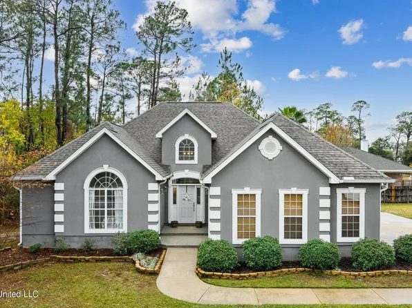 125 Redbud Way, Pass Christian, MS 39571