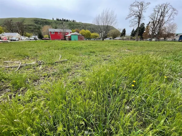 1324 S 5th Street, Dayton, WA 99328