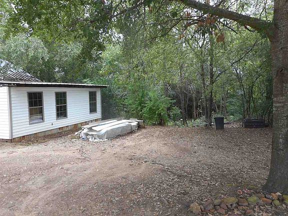 3rd image of 1501 Vesta Ave